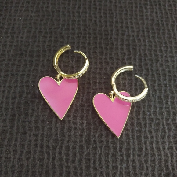 isabella m. Pink Enamel Heart💗 Huggie🤗 Earrings - Picture 12 of 15
